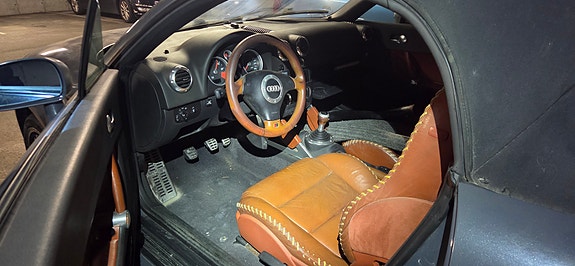 Audi TT 9 of 12