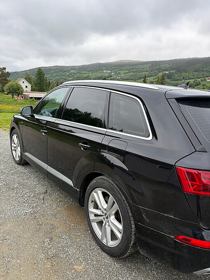 Audi Q7 5 of 13
