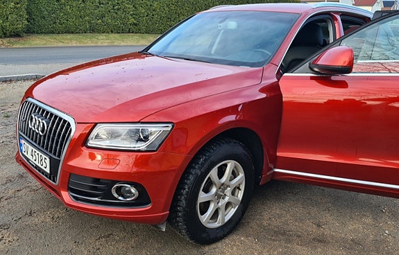 Audi Q5 2 of 30