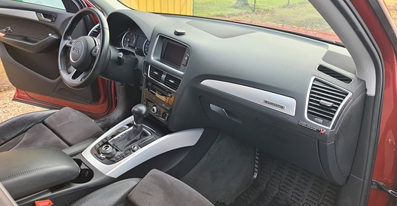 Audi Q5 21 of 30