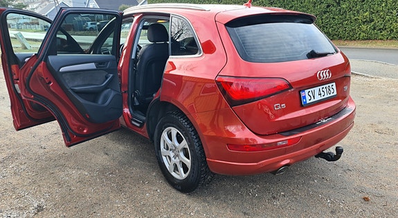Audi Q5 4 of 30