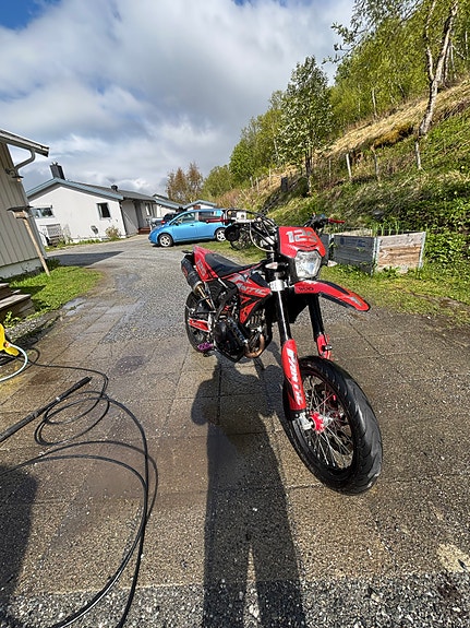 Fantic XMF 125 3 of 4