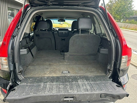 Volvo XC90 7 of 17
