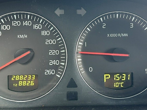 Volvo XC90 16 of 17