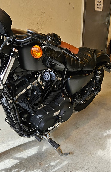 Harley-Davidson XL 883N Iron 6 of 10