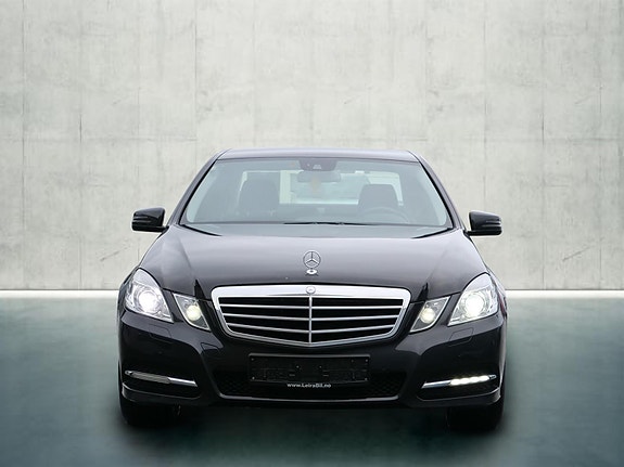 Mercedes-Benz E220 8 of 19