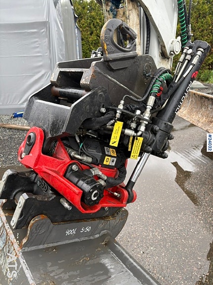 Takeuchi TB280FR gravemaskin m/ pusseskuffe og rototilt, kun 260 timer 11 of 29