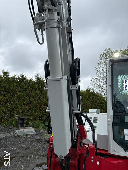 Takeuchi TB280FR gravemaskin m/ pusseskuffe og rototilt, kun 260 timer 12 of 29