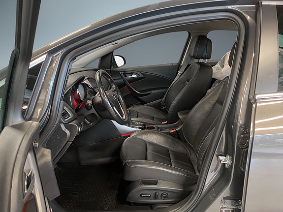 Opel Astra 8 of 21