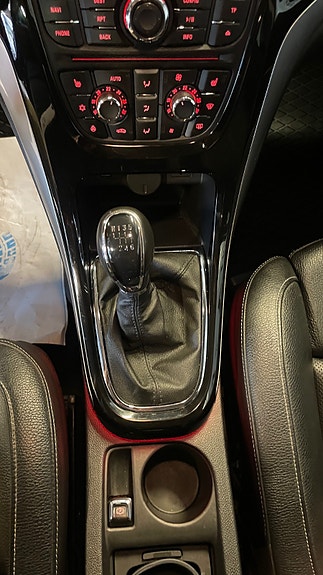 Opel Astra 18 of 21