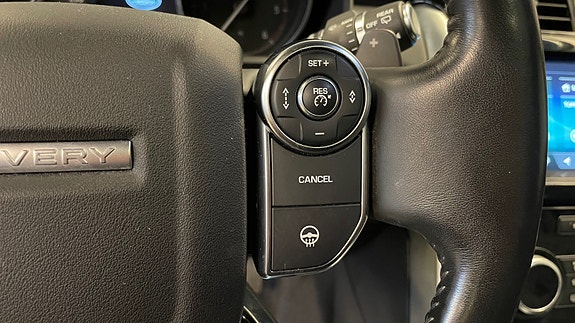 Land Rover Discovery 26 of 29