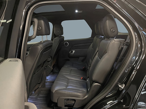 Land Rover Discovery 13 of 29