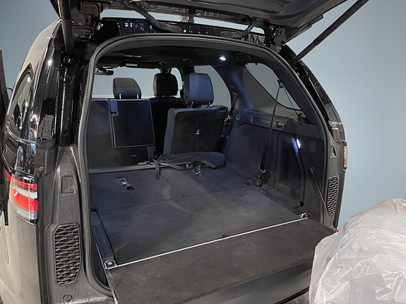 Land Rover Discovery 10 of 29
