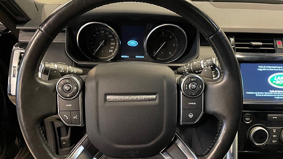 Land Rover Discovery 19 of 29