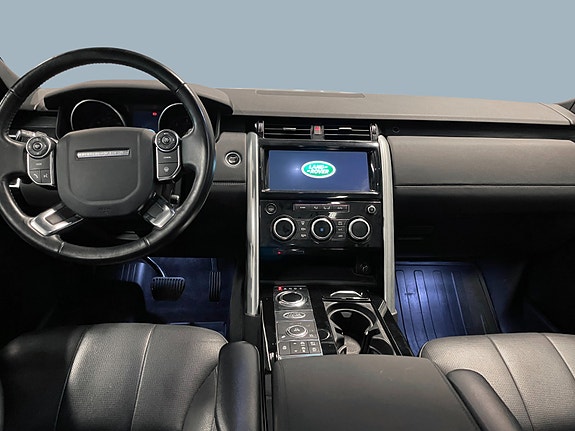 Land Rover Discovery 18 of 29