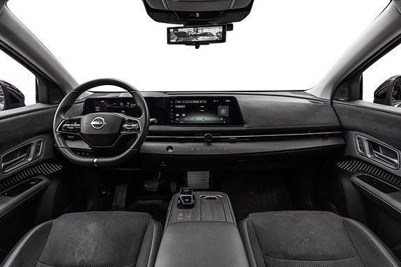 Nissan Ariya 21 of 27