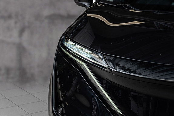 Nissan Ariya 4 of 27