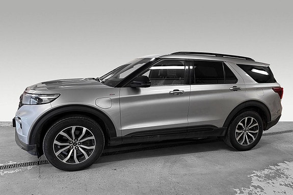 Ford Explorer 13 of 14
