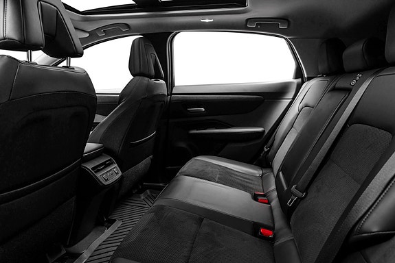Nissan Ariya 16 of 30