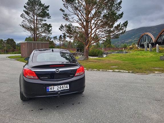 Opel Insignia 3 of 5