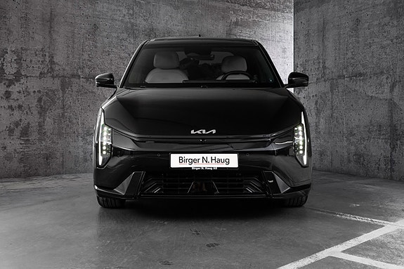 Kia EV4 3 of 29