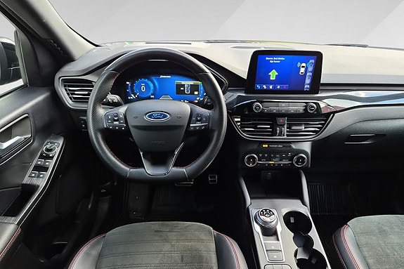 Ford Kuga 12 of 18