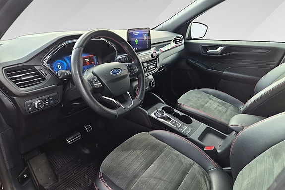 Ford Kuga 11 of 18