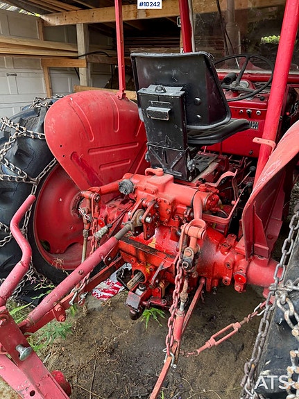 Volvo BM 400 Traktor - Frontlaster, skuffe og skjær 12 of 24