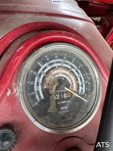 Volvo BM 400 Traktor - Frontlaster, skuffe og skjær 17 of 24