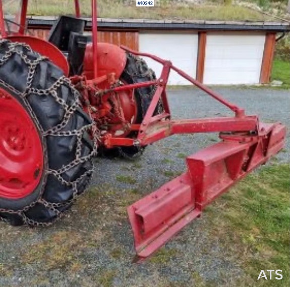 Volvo BM 400 Traktor - Frontlaster, skuffe og skjær 4 of 24