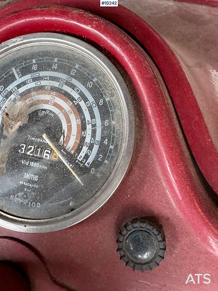 Volvo BM 400 Traktor - Frontlaster, skuffe og skjær 18 of 24