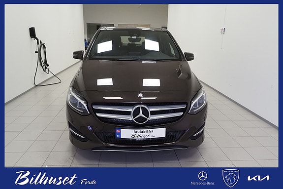 Mercedes-Benz B180 5 of 21