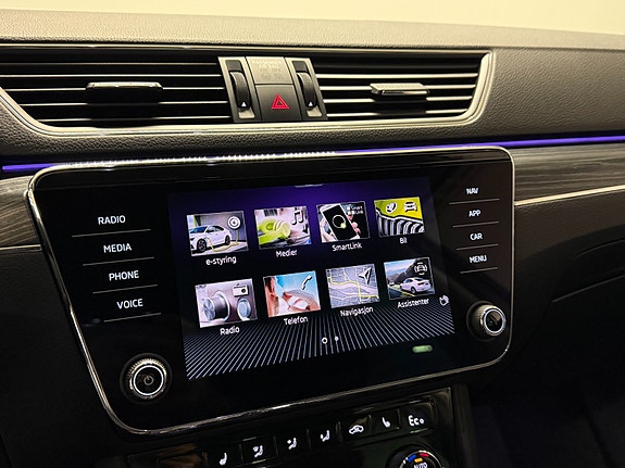Skoda Superb 28 of 30