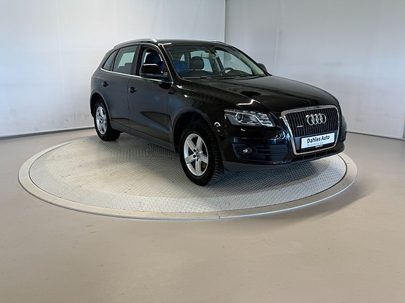 Audi Q5 2 of 30