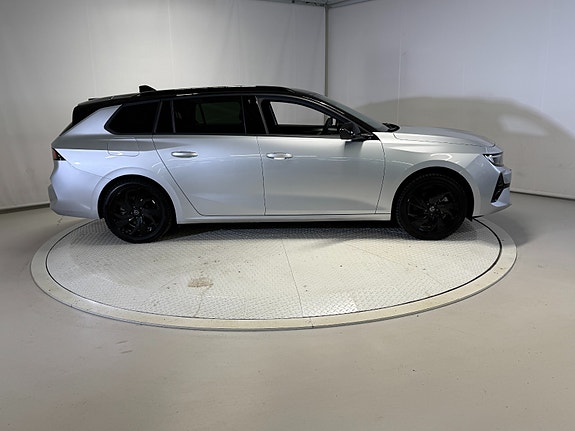 Opel Astra 12 of 30