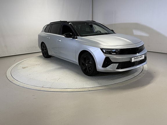 Opel Astra 2 of 30