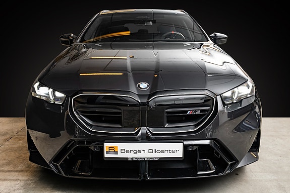 BMW M5 2 of 27