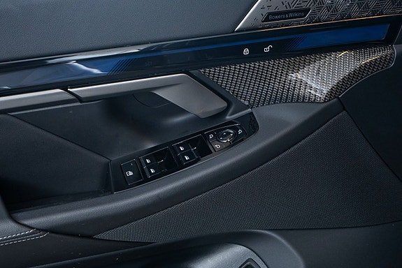 BMW M5 11 of 27