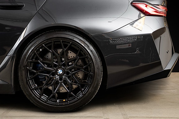 BMW M5 6 of 27