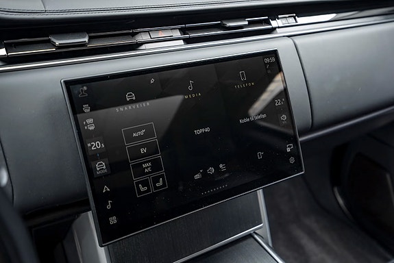 Land Rover Range Rover 18 of 25