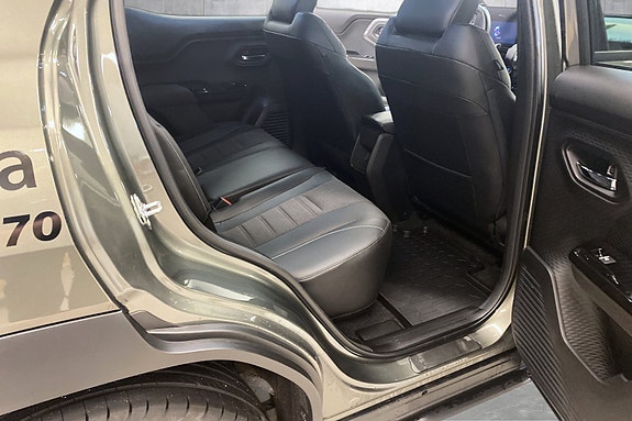 Toyota Urban Cruiser 12 of 17