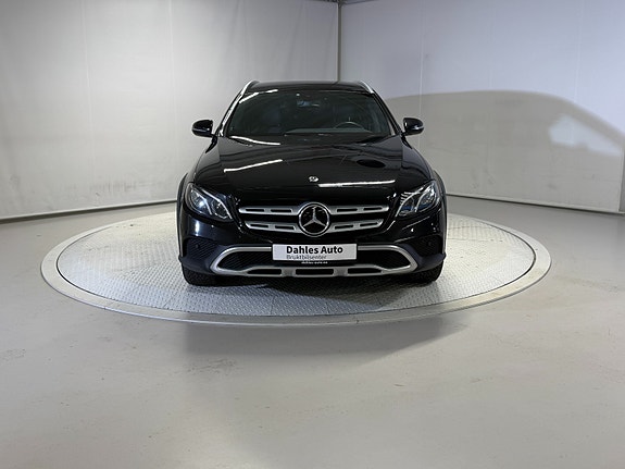 Mercedes-Benz E220 d 14 of 30