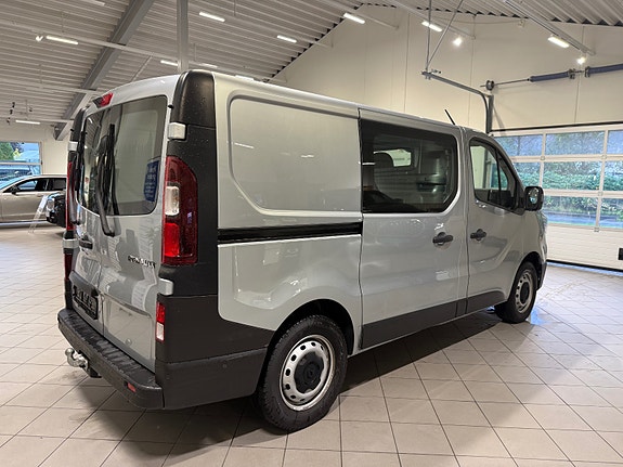 Renault Trafic 4 of 21