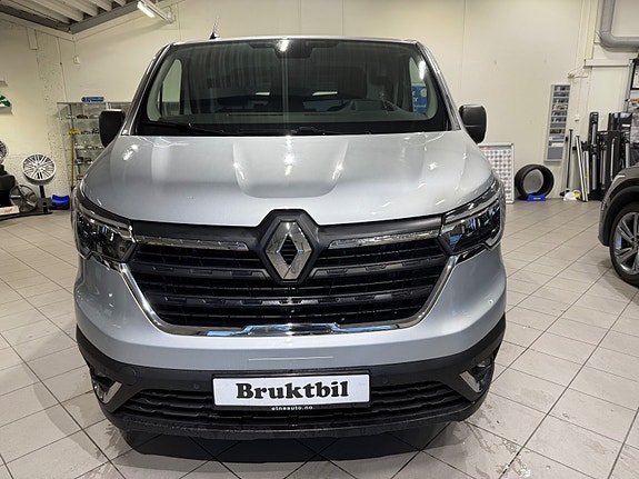 Renault Trafic 2 of 21