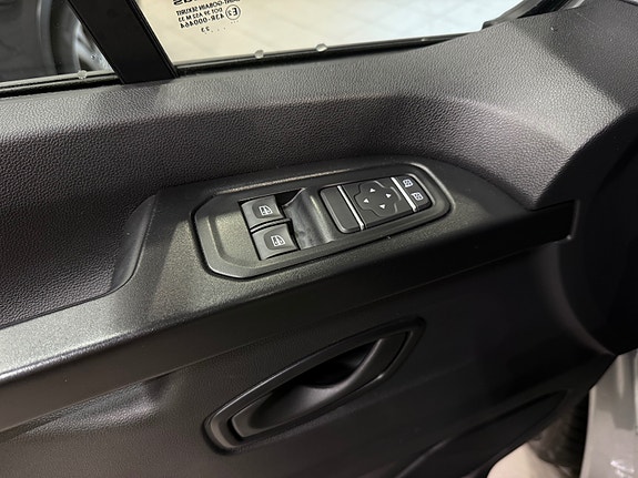 Renault Trafic 18 of 21