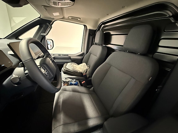 Kia PV5 6 of 30
