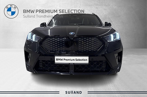 BMW iX2 8 of 30