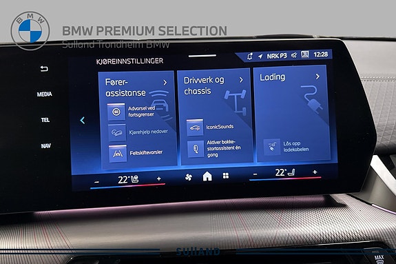 BMW iX2 15 of 30