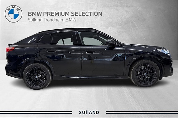 BMW iX2 6 of 30