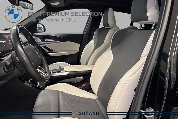 BMW iX2 12 of 30